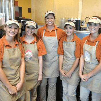 Jobs in Menomonee Falls, WI: Great summer job for students, restaurant job, food service | Apply at Kraverz